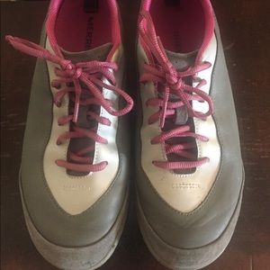 Women’s Merrell Size 8 Shoes